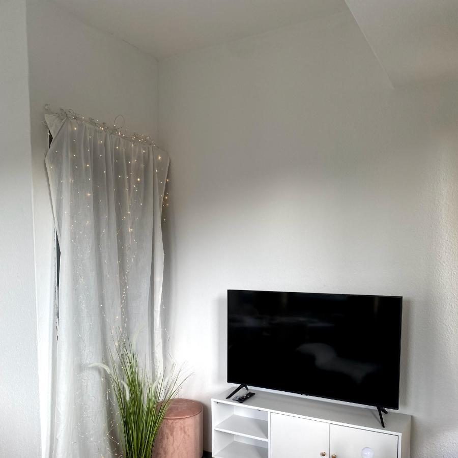 Urbansuites - Modern & Zentral In Der City - Dein Zuhause In Штутгарт Экстерьер фото