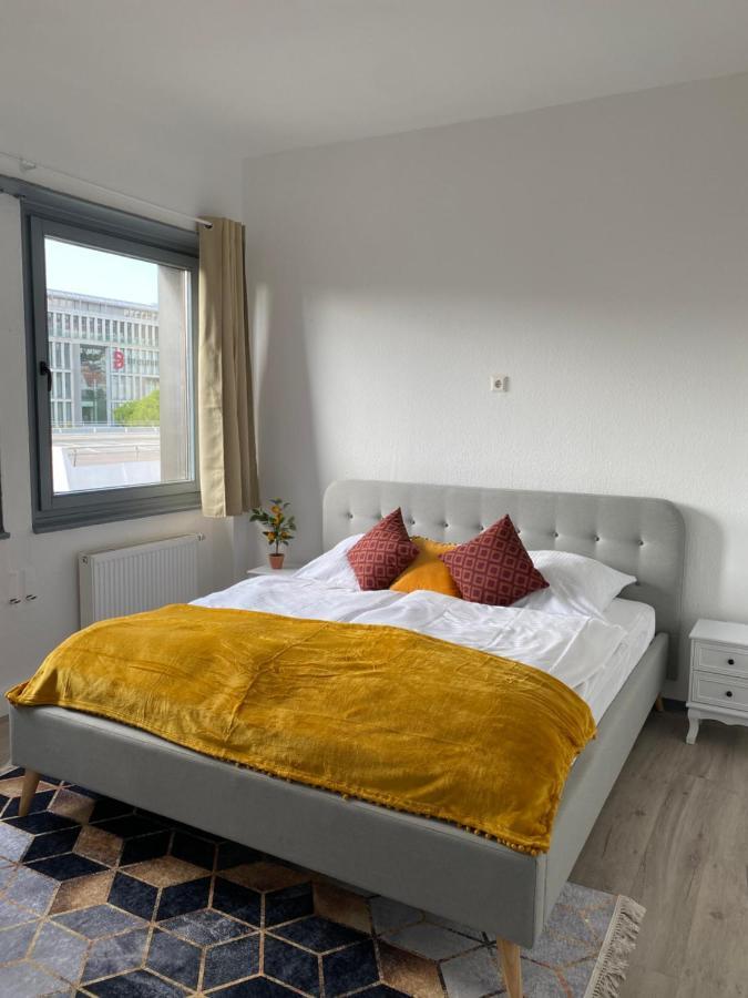 Urbansuites - Modern & Zentral In Der City - Dein Zuhause In Штутгарт Экстерьер фото